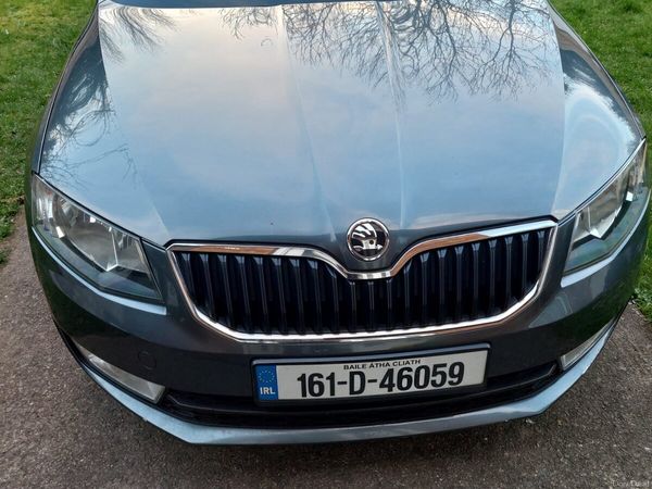 Skoda Octavia Saloon, Diesel, 2016, Grey