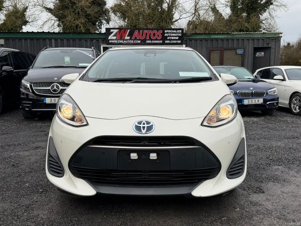Toyota Aqua Hatchback, Petrol Hybrid, 2019, White