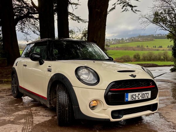 Mini Cooper Hatchback, Petrol, 2015, White
