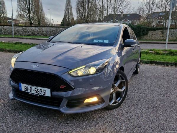 Ford Focus Hatchback, Diesel, 2018, Grey