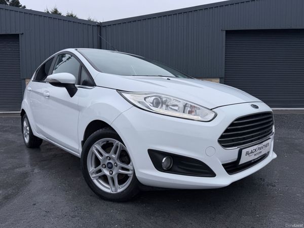 Ford Fiesta Hatchback, Petrol, 2014, White
