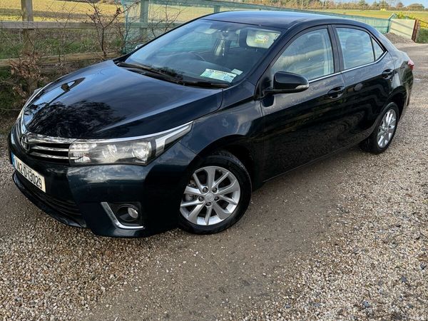 Toyota Corolla Saloon, Diesel, 2014, Black