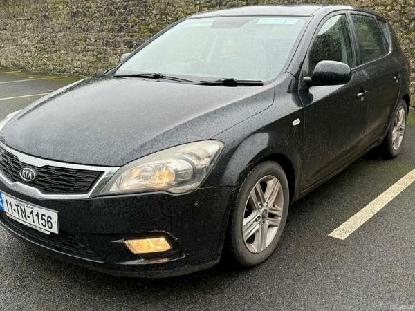 Kia Ceed Hatchback, Diesel, 2011, Black