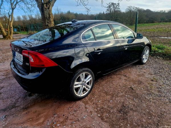 Volvo S60 Saloon, Diesel, 2013, Black