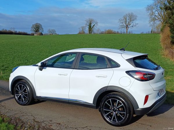Ford Puma Hatchback, Petrol, 2023, White