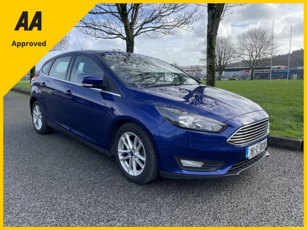 Ford Focus Hatchback, Petrol, 2016, Blue
