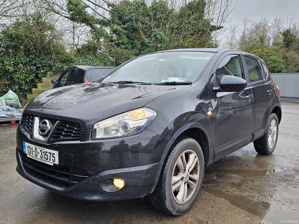 Nissan Qashqai Hatchback, Petrol, 2013, Black