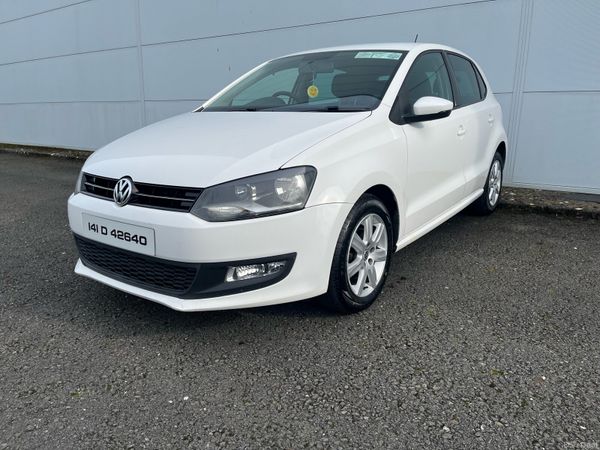 Volkswagen Polo Hatchback, Petrol, 2014, White