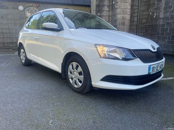 Skoda Fabia Hatchback, Petrol, 2018, White