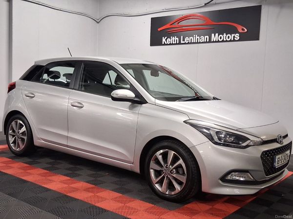 Hyundai i20 Hatchback, Petrol, 2016, Silver
