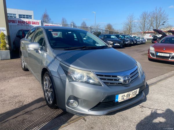 Toyota Avensis Saloon, Diesel, 2012, Grey