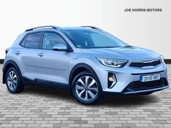 Kia Stonic SUV, Petrol, 2023, Grey