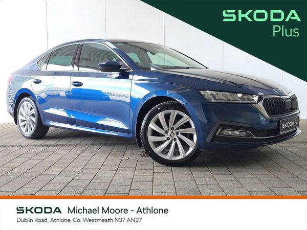 Skoda Octavia Saloon, Diesel, 2023, Blue