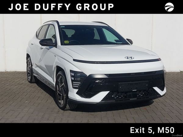 Hyundai KONA MPV, Petrol, 2024, White