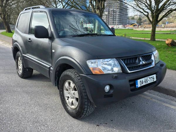 Mitsubishi Pajero SUV, Diesel, 2004, Black