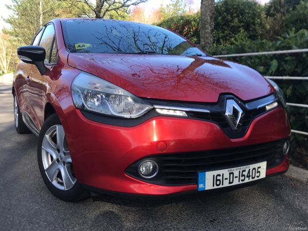 Renault Clio Hatchback, Petrol, 2016, Red