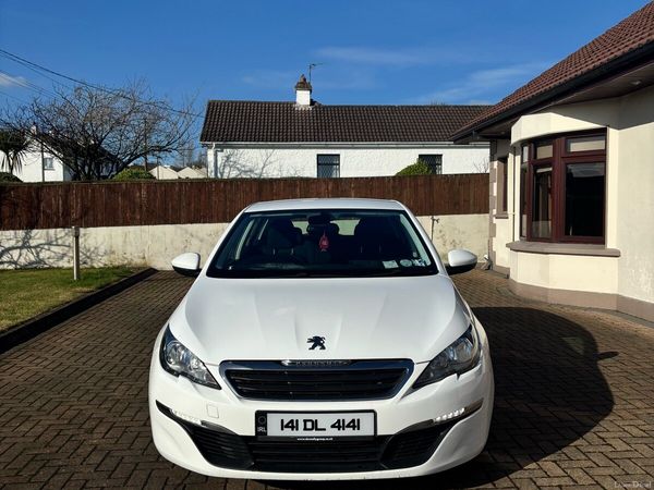 Peugeot 308 Hatchback, Diesel, 2014, White