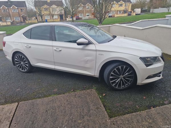Skoda Superb Saloon, Diesel, 2017, White