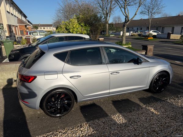 SEAT Leon Hatchback, Petrol, 2017, Silver