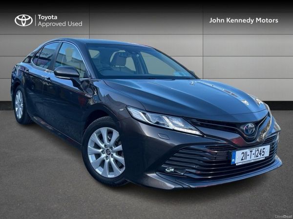 Toyota Camry Saloon, Petrol Hybrid, 2021, Brown