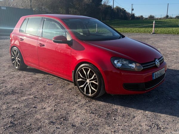 Volkswagen Golf Hatchback, Petrol, 2010, Red