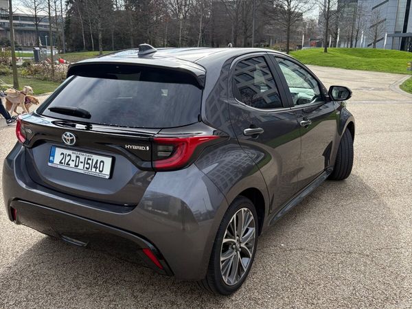 Toyota Yaris Hatchback, Petrol Hybrid, 2021, Grey