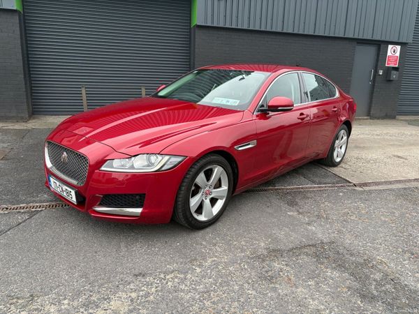Jaguar XF Saloon, Diesel, 2017, Red