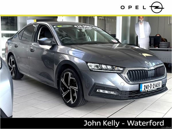 Skoda Octavia Saloon, Diesel, 2024, Grey