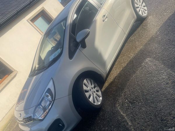 Kia Rio Hatchback, Diesel, 2014, Brown