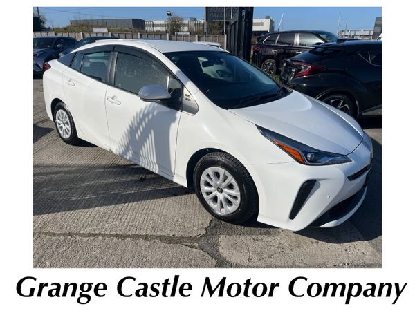 Toyota Prius Hatchback, Petrol Hybrid, 2020, White