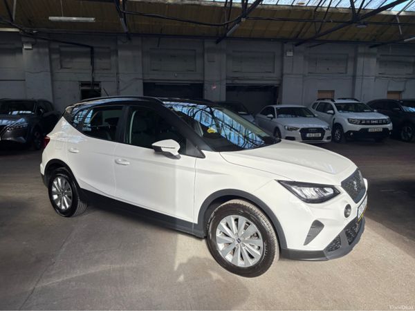 SEAT Arona Hatchback, Petrol, 2023, White