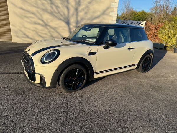 Mini Cooper Hatchback, Petrol, 2022, White