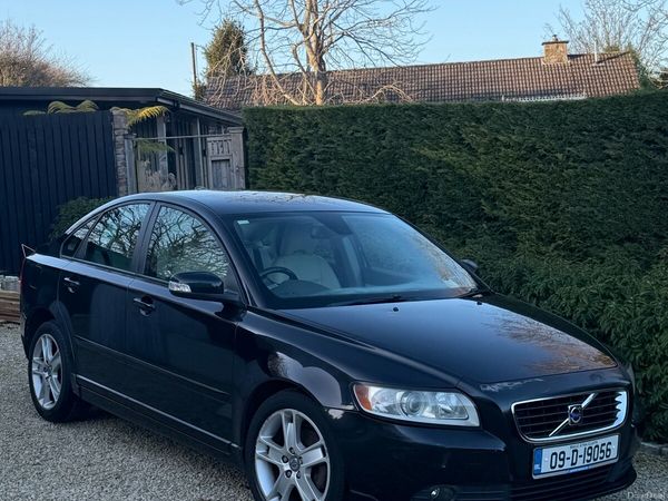 Volvo S40 Saloon, Ethanol Petrol, 2009, Black