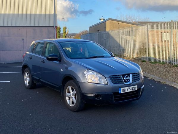 Nissan Qashqai Hatchback, Diesel, 2009, Grey
