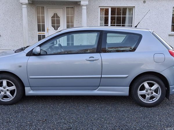 Toyota Corolla Hatchback, Petrol, 2005, Blue