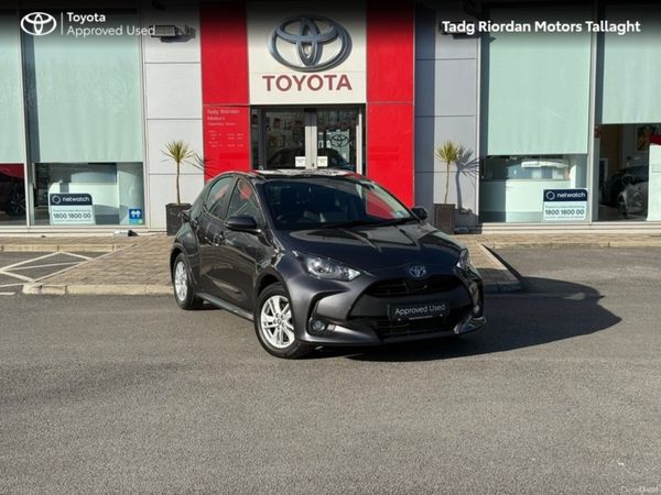 Toyota Yaris Hatchback, Petrol Hybrid, 2025, Grey