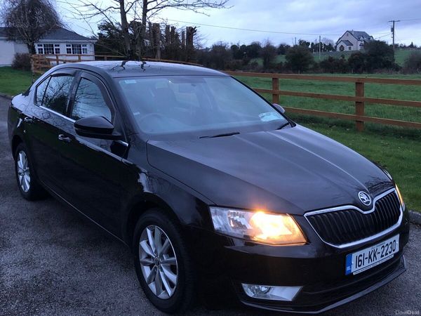 Skoda Octavia Saloon, Diesel, 2016, Black