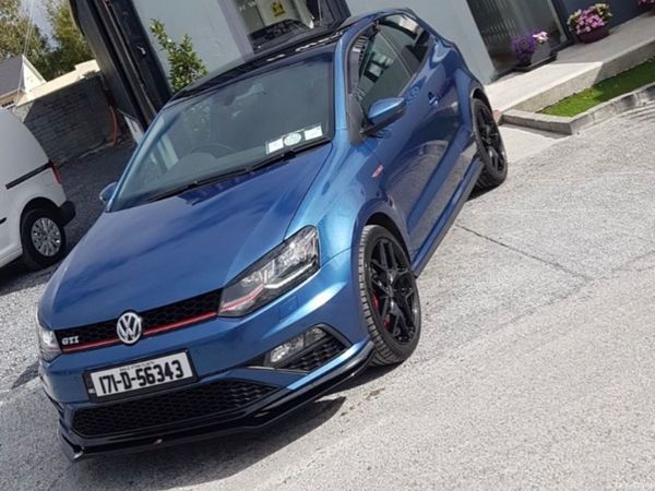 Volkswagen Polo Hatchback, Petrol, 2017, Blue