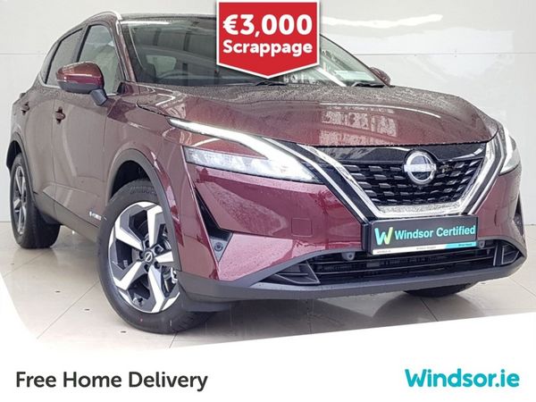 Nissan Qashqai SUV, Petrol Hybrid, 2023, Red