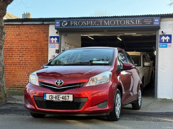 Toyota Yaris Hatchback, Petrol, 2013, Red