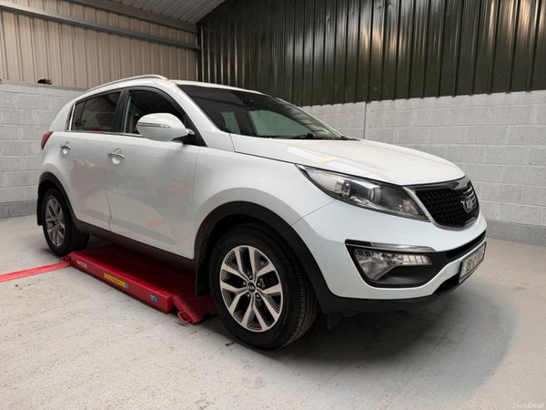 Kia Sportage SUV, Diesel, 2015, White