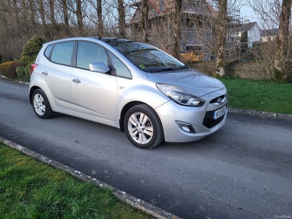 Hyundai ix20 MPV, Petrol, 2014, Silver