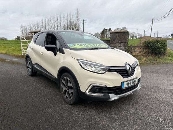 Renault Captur Hatchback, Petrol, 2019, White