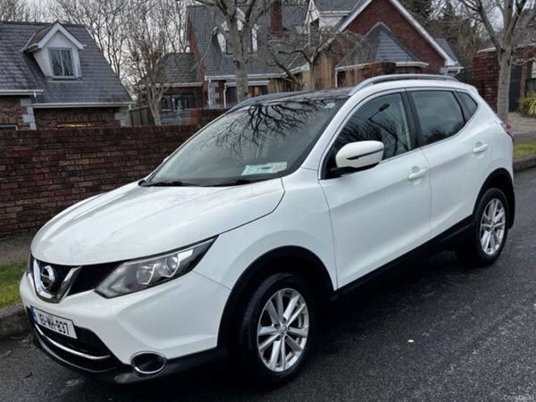 Nissan Qashqai Hatchback, Diesel, 2016, White