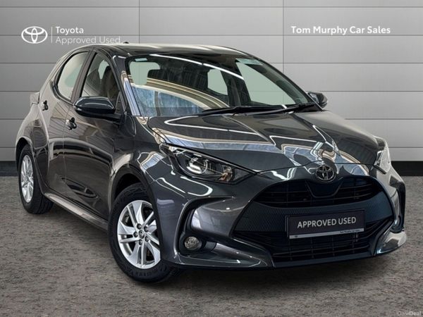 Toyota Yaris Hatchback, Petrol Hybrid, 2025, Grey