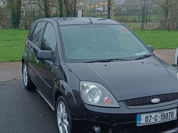 Ford Fiesta Hatchback, Petrol, 2007, Black