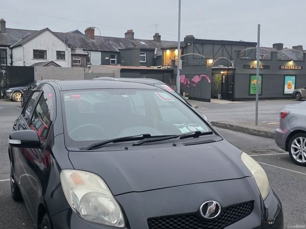 Toyota Vitz Hatchback, Petrol, 2010, Black