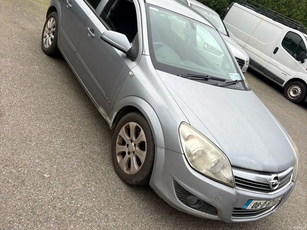 Opel Astra Hatchback, Diesel, 2008, Silver