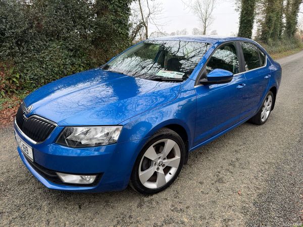Skoda Octavia Saloon, Diesel, 2013, Blue