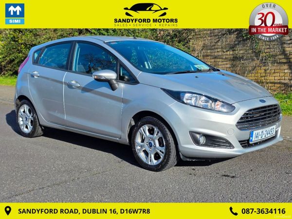 Ford Fiesta Hatchback, Petrol, 2014, Silver